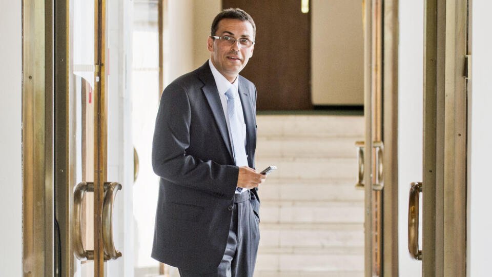 Fico, Kaliňák és Para túl korán kérvényezték az ellenük indított eljárások megszüntetését