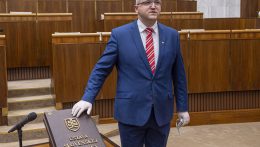 A választási ciklus lerövidítsének lehetőségéről tárgyalt a parlament