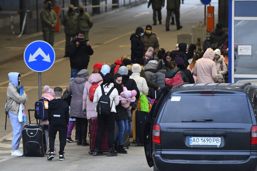 Szombat 12:00 órától  rendkívüli állapot lépett életbe Szlovákiában – döntött a kormány