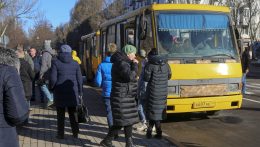 Két ukrán katona meghalt szakadárok tüzérségi támadásában Ukrajna keleti részén szombaton