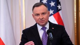 Andrzej Duda lengyel államfő szerint Vlagyimir Putyin politikailag már elvesztette az ukrajnai háborút, és katonailag sem áll nyerésre