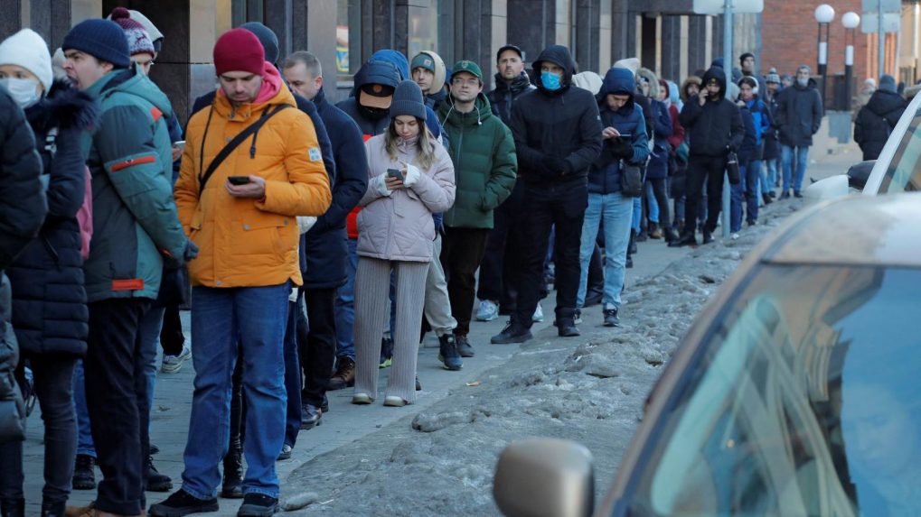 Milyen mélyen érintik a gazdasági szankciók az orosz hétköznapokat?