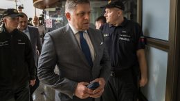 Nem volt hajlandó vallomást tenni Robert Fico, volt miniszterelnök és a Smer-SD vezetője a rendőrségen