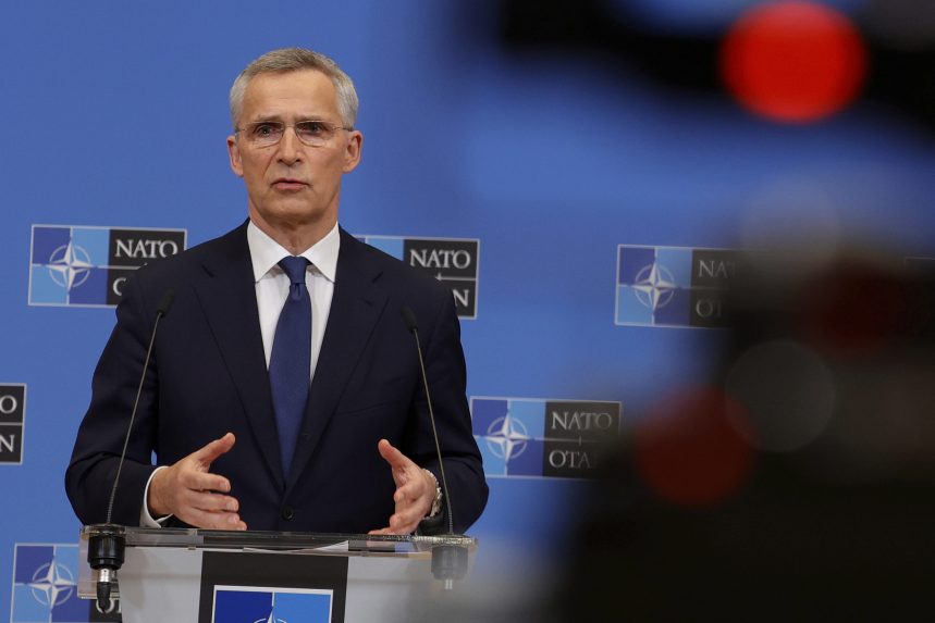 NATO-főtitkár: Ukrajnának több légvédelmi rendszerre van szüksége