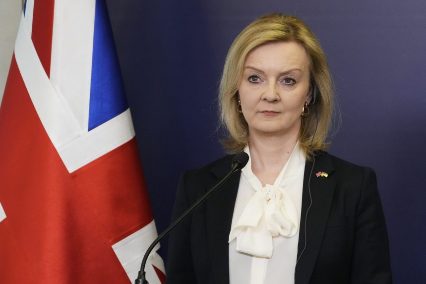 Liz Truss beköltözött a Downing Street 10-be