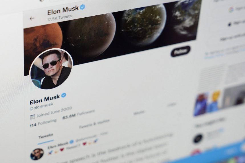 Elon Musk megvásárolta a Twittert