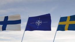 Bízik a svédek és a finnek gyors NATO-csatlakozásában az amerikai külügyminiszter