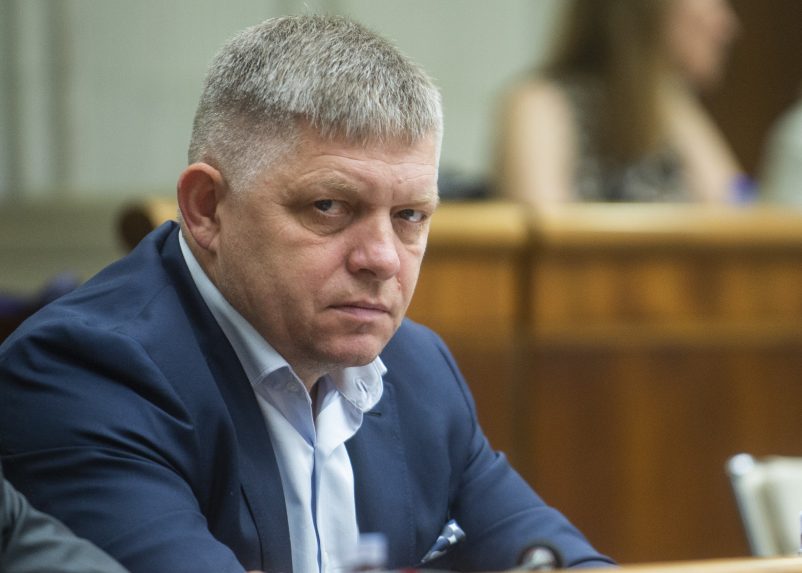 Fico: Összegyűlt a népszavazáshoz szükséges 350 ezer aláírás