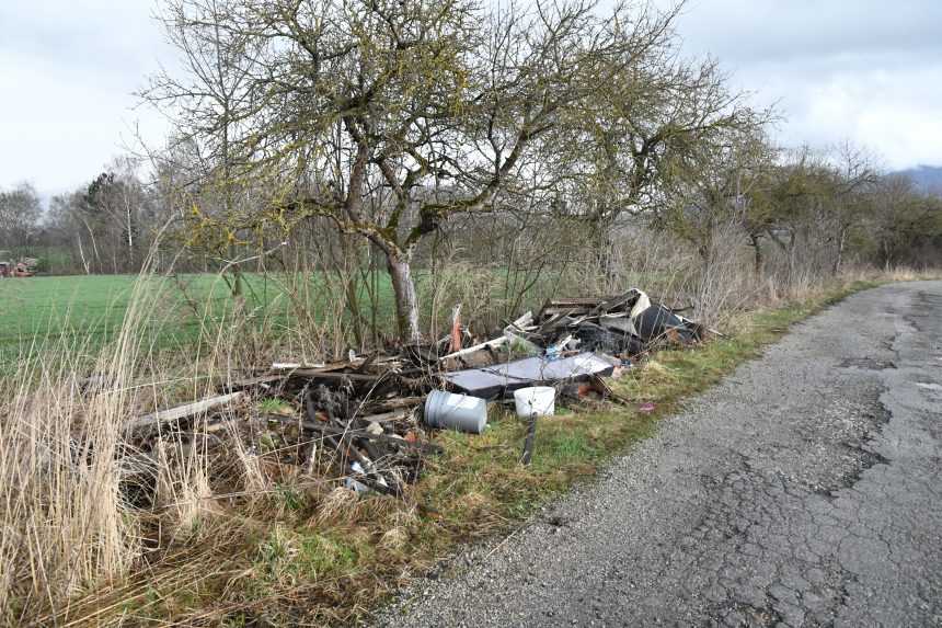 Vádat emelt a pozsonyi rendőrség illegális hulladékkezelésért