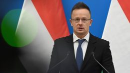 Szijjártó szerint Európa addig nem lesz biztonságban, amíg nem tudja megállítani az illegális migrációt