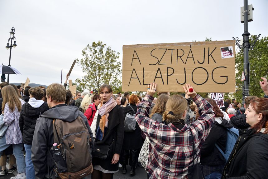 Újabb országos pedagógussztrájkot tartanak ma Magyarországon