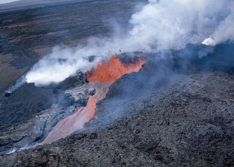 Figyelmeztetést adtak ki a Mauna Loa vulkán miatt