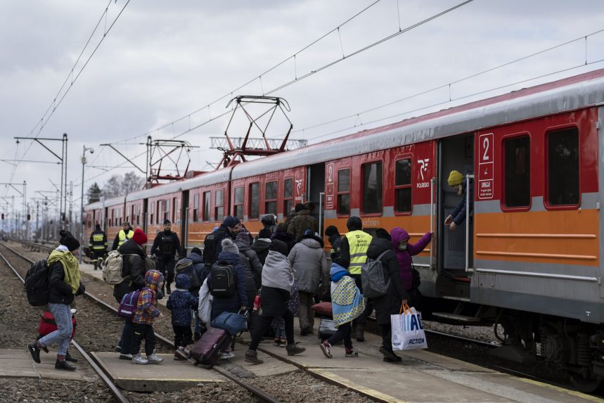 Már mintegy 14 millióan menekültek el az ukrajnai háború miatt