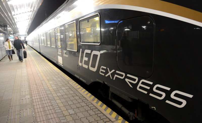 December 10-től a Leo Express szállítja az utasokat a Pozsony-Komárom vonalon