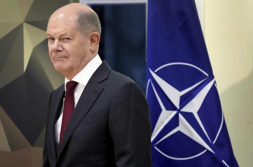 Olaf Scholz: Oroszországnak kell tennie a békéért