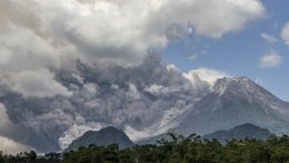 Kitört a Merapi vulkán Indonéziában