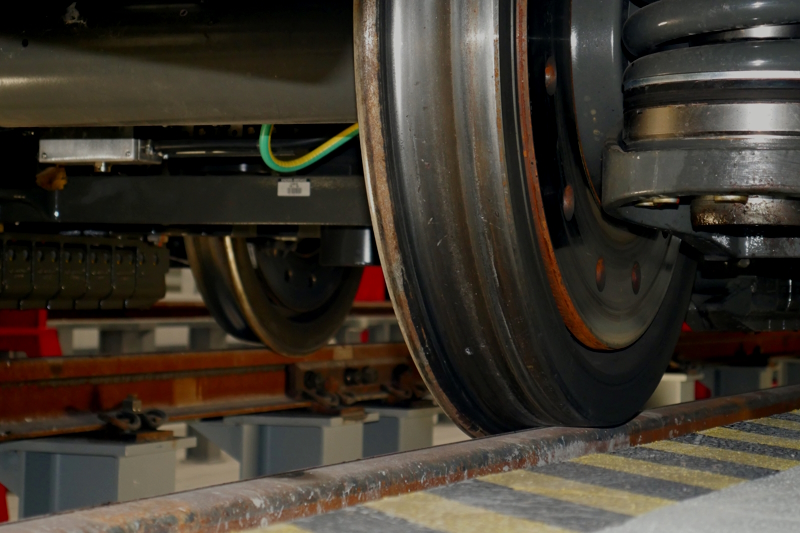 Kisiklott egy személyvonat Oroszországban, több mint húszan megsérültek