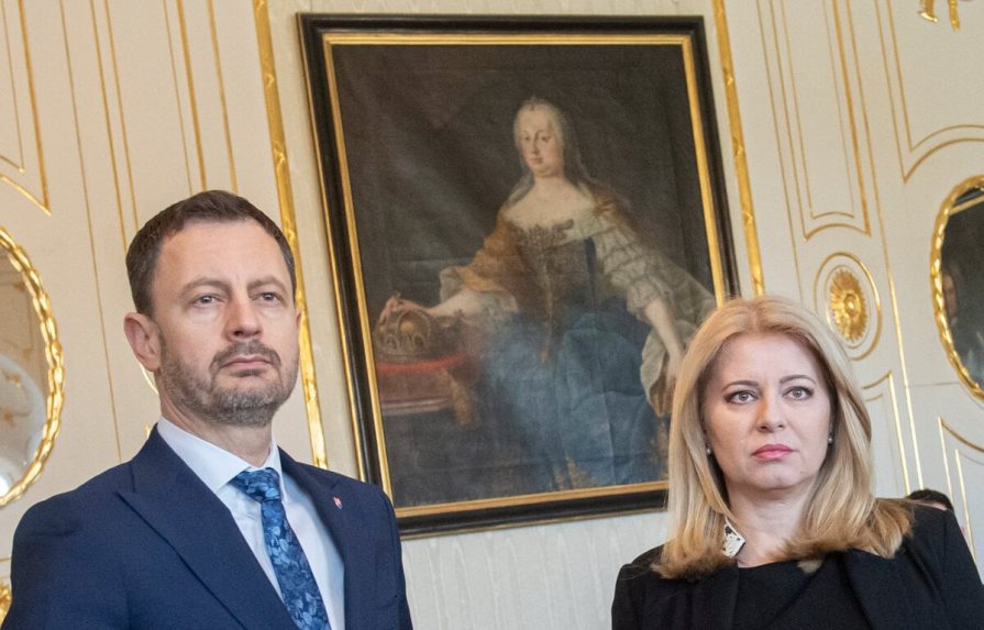 Zuzana Čaputová államfő elfogadta Eduard Heger lemondását