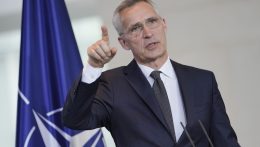 Kevés lőszert küldenek a NATO-tagállamok Ukrajnának, véli Stoltenberg