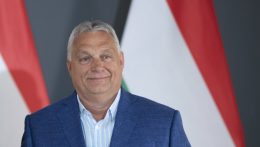 Orbán Viktor népszerűbb Szlovákiában és Bulgáriában, mint Magyarországon