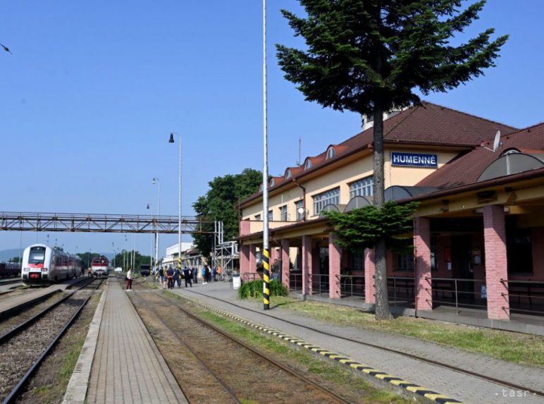 A Hlas szerint a tisztázatlan földtulajdonok miatt késik a homonnai vasúti szakasz villamosítása