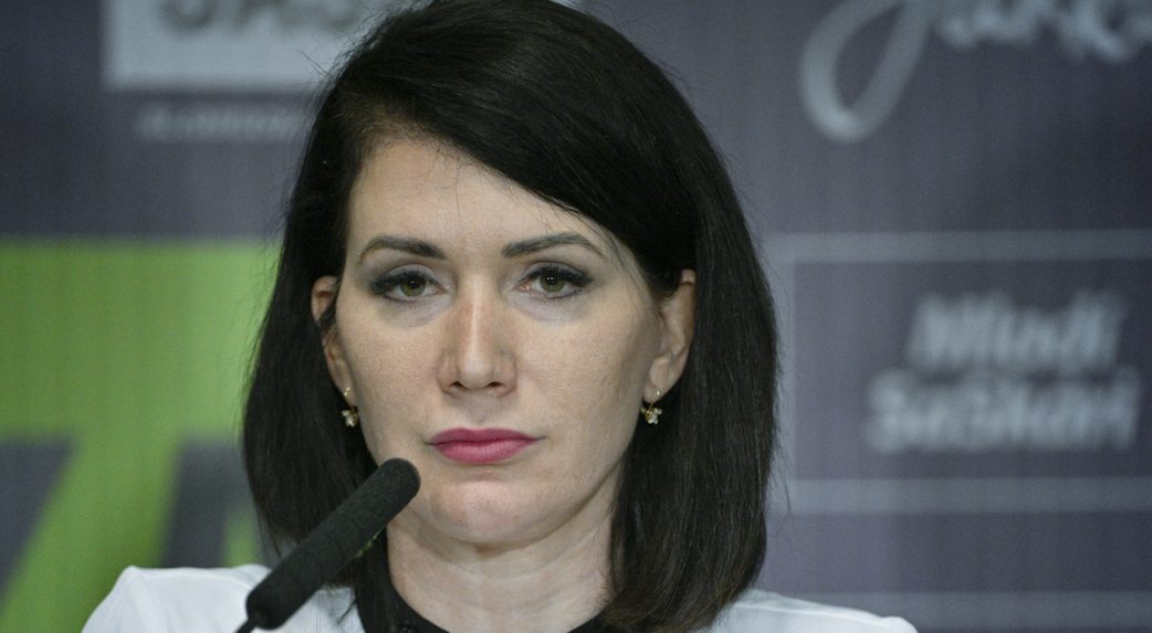 Az SaS szerint az állam nem ad többet az egészségügyre, a munkavállalókra helyezi a terheket
