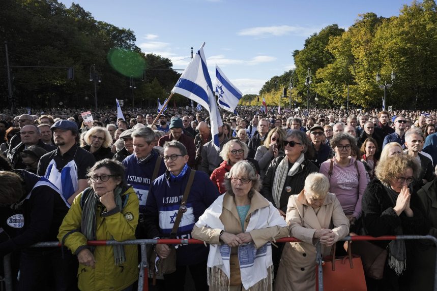 Izrael és Palesztina mellett kiálló tüntetéseken is ezrek vettek részt világszerte