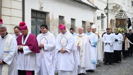 Szlovákiában nő az egyházak és az állam szétválasztásának támogatóinak száma