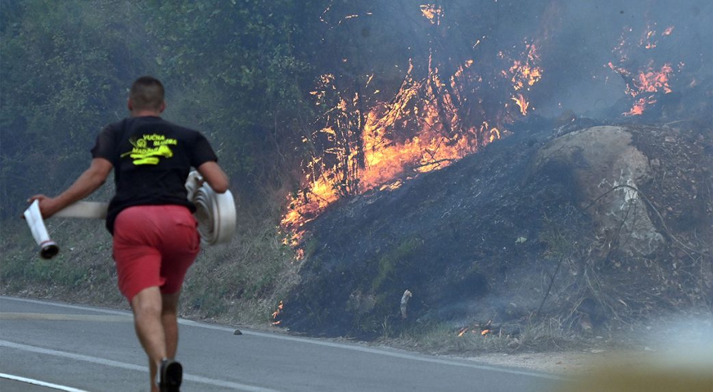 Házak gyulladtak ki egy horvátországi nyaralóhelyen