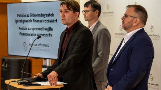 A Magyar Szövetség kizárta az együttműködést a Smerrel és a Republikával