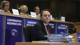 Jóváhagyta az Európai Parlament Várhelyi Olivér biztosi jelölését