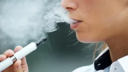 Betiltanák az ízesített nikotintermékeket és az e-cigarettákat Szlovákiában