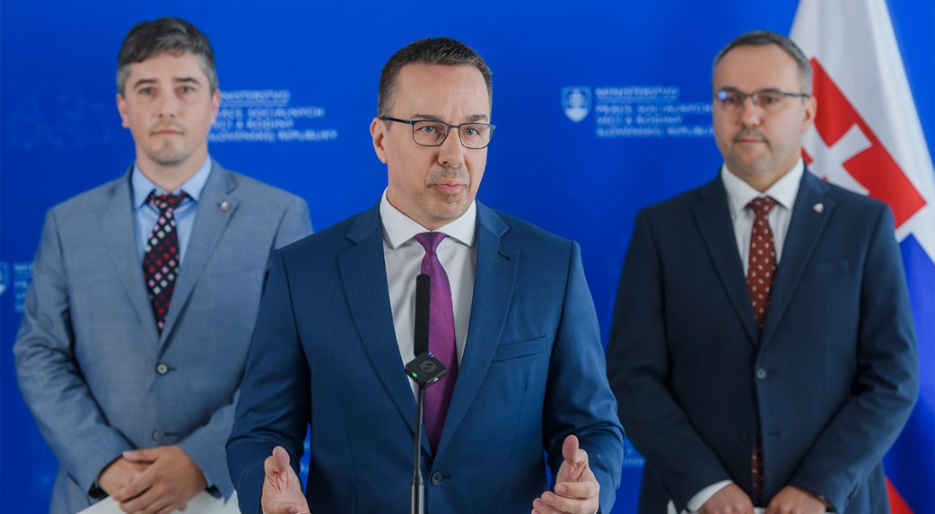 A kormányzati ciklus meghosszabbításáról is szó volt a parlament szerdai ülésén