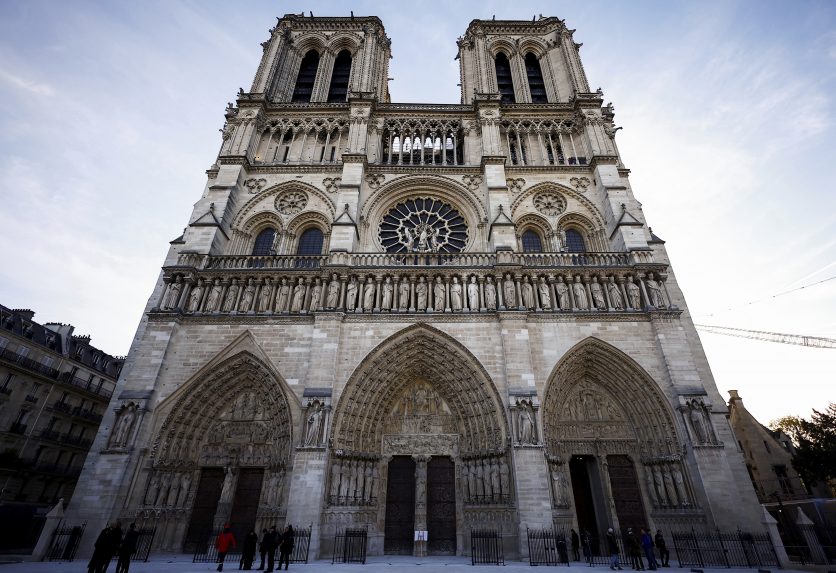 6 ezer rendőr felügyel majd a párizsi Notre-Dame újranyitására