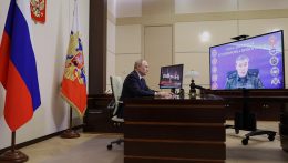 Rácz András: Azért kell a háromnapos tűzszünet Putyinnak, mert nem tudják elfogni az ukrán drónokat