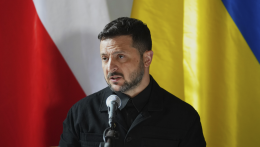 Volodimir Zelenszkij burkoltan bírálta Robert Ficót Prágában