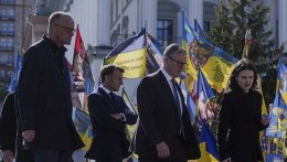 Európai vezetők tisztelettel adóztak a háború áldozatainak Kijevben