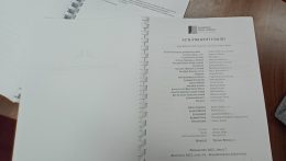 Az elátkozott család – premier a Jókai Színházban