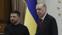 Az isztambuli orosz küldöttség egy imitáció, homályos mandátummal – mondta az ukrán elnök