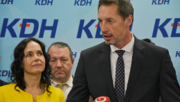 Figyelemelterelésnek tekinti a kormányfő a politikai rendszer megváltoztatásáról szóló szavait a KDH