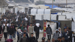 Többen meghaltak, miután az izraeli hadsereg tüzet nyitott egy segélyosztó hely közelében a Gázai övezet déli részén