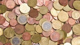 Stabil a pénzügyi szektor, de sok a bizonytalanság