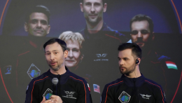 Tovább csúszik Kapu Tibor űrutazása