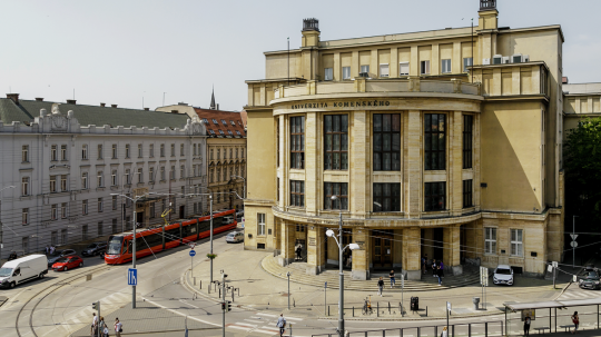 Ösztöndíjra pályázhatnak a szlovákiai egyetemisták