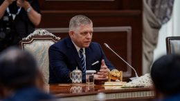 Túl sok a politikai párt Szlovákiában, de erősödik az egypártrendszeri nosztalgia