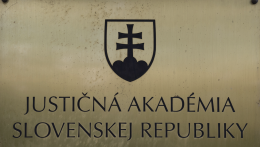 Aláírta az igazságügyi akadémiáról szóló törvénymódosítást az államfő