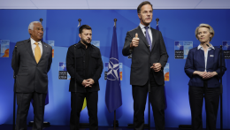 Elkezdődött a NATO-csúcs, Volodimir Zelenszkijt kizárták az egyeztetésekből