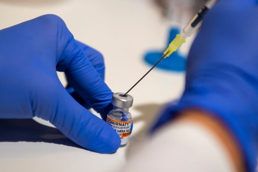 Július végére készül el az akadémia az mRNS-vakcinák elemzésével