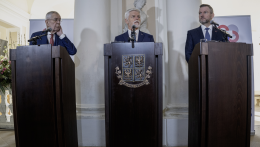 Szlovákia átvette a soros elnökséget a slavkovi hármakban