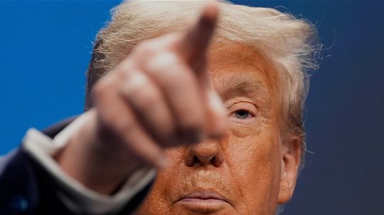 Brüsszel megadja magát: az Európai Unió bizonyos feltételek mellett hajlana Trump vámjainak elfogadására